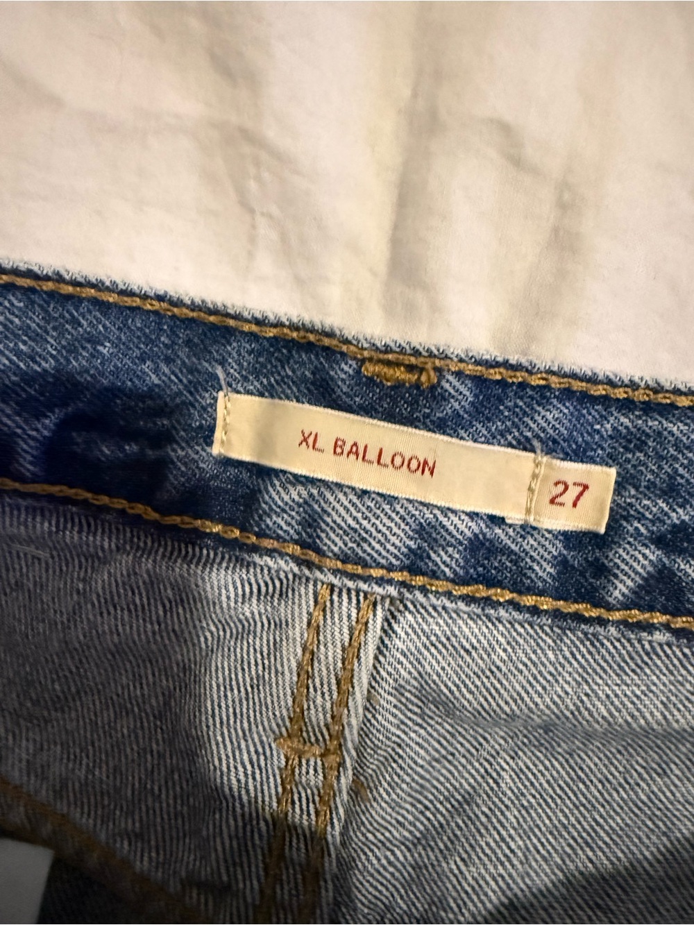 Levi’s Classic Wide-Leg Balloon Blue Denim Jeans EUC 0781 - Picture 6 of 9